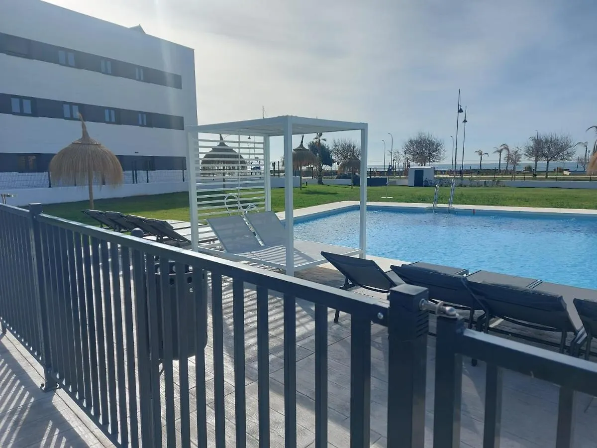 Apartamento Valle-Niza: Beachfront Retreat in Velez-Malaga 0*, Malaga