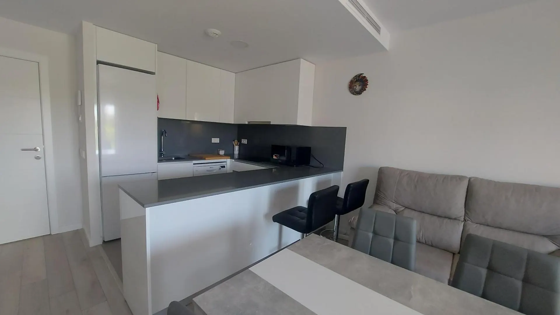 Apartment Apartamento Valle-Niza: Beachfront Retreat in Velez-Malaga